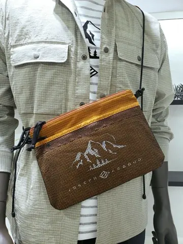 JOSEPH ABBOUD 中西 コーディネート画像