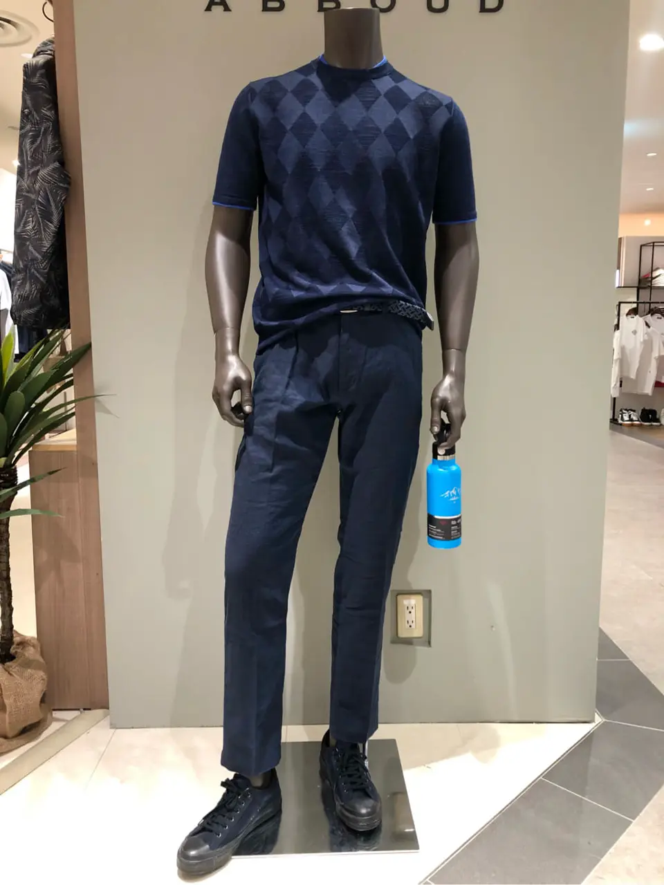 JOSEPH ABBOUD 川田 コーディネート画像