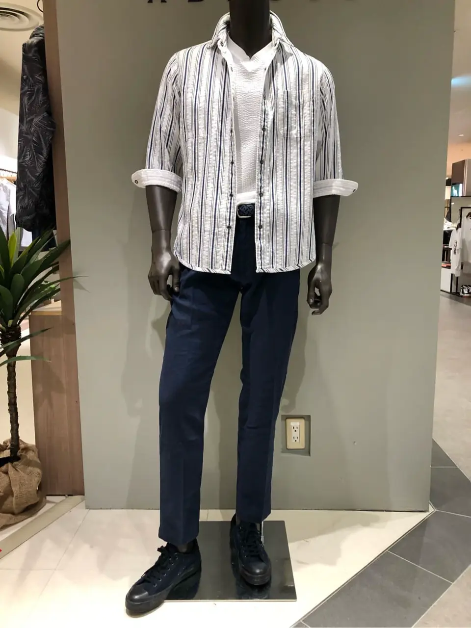 JOSEPH ABBOUD 川田 コーディネート画像