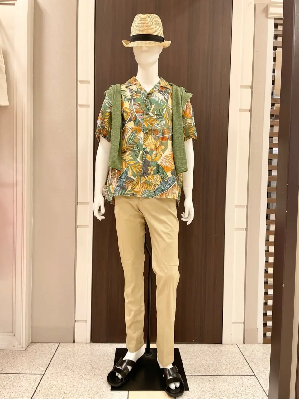 JOSEPH ABBOUD 松山 コーディネート画像