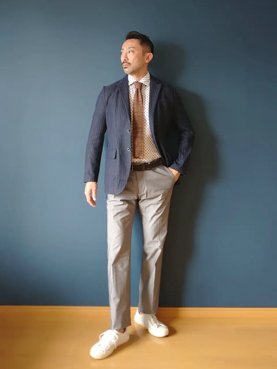 JOSEPH ABBOUD 安東 コーディネート画像