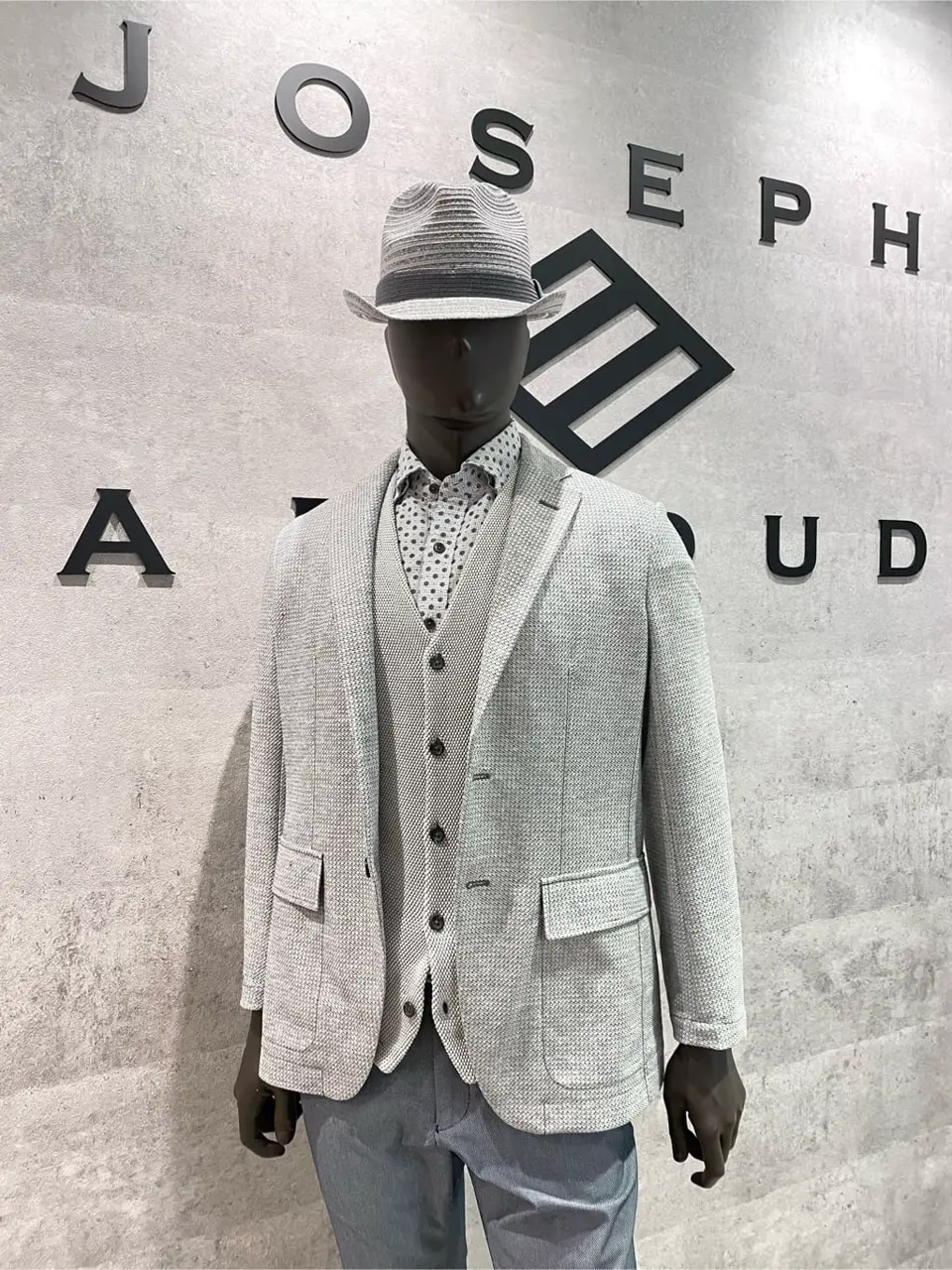 JOSEPH ABBOUD 東　 コーディネート画像