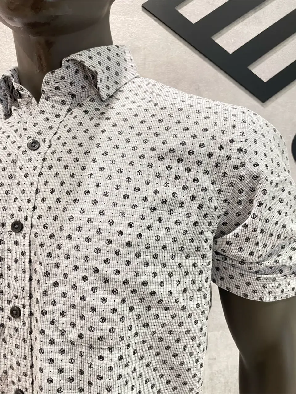 JOSEPH ABBOUD 東　 コーディネート画像