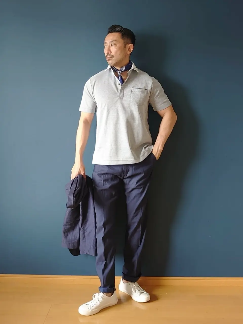 JOSEPH ABBOUD 安東 コーディネート画像