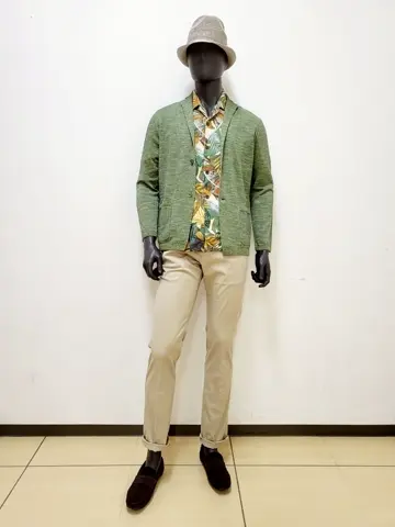 JOSEPH ABBOUD 亀井 コーディネート画像