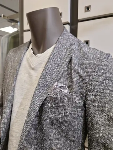 JOSEPH ABBOUD 石川 コーディネート画像
