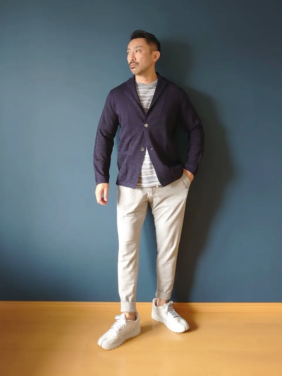 JOSEPH ABBOUD 安東 コーディネート画像