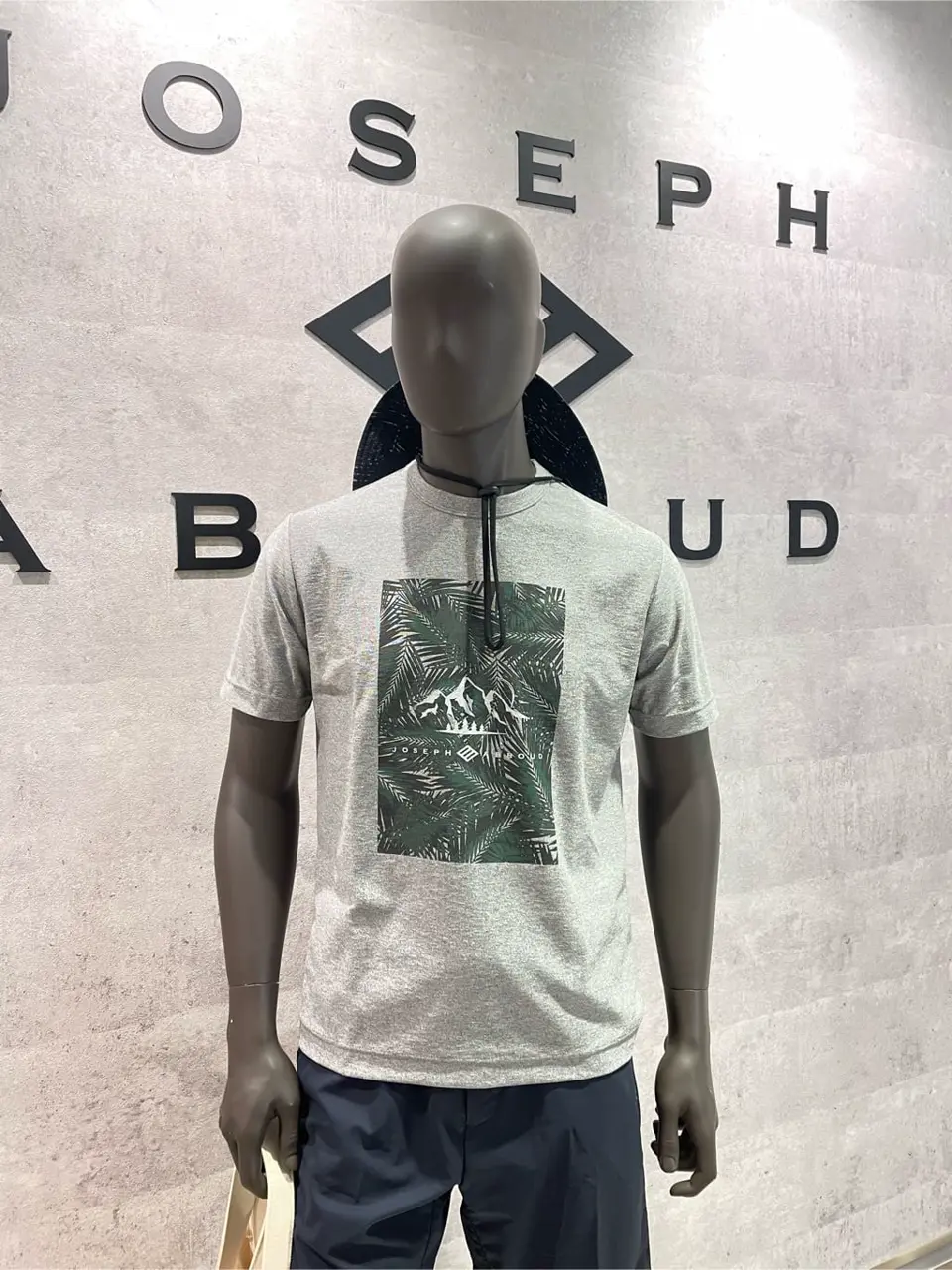 JOSEPH ABBOUD 東　 コーディネート画像