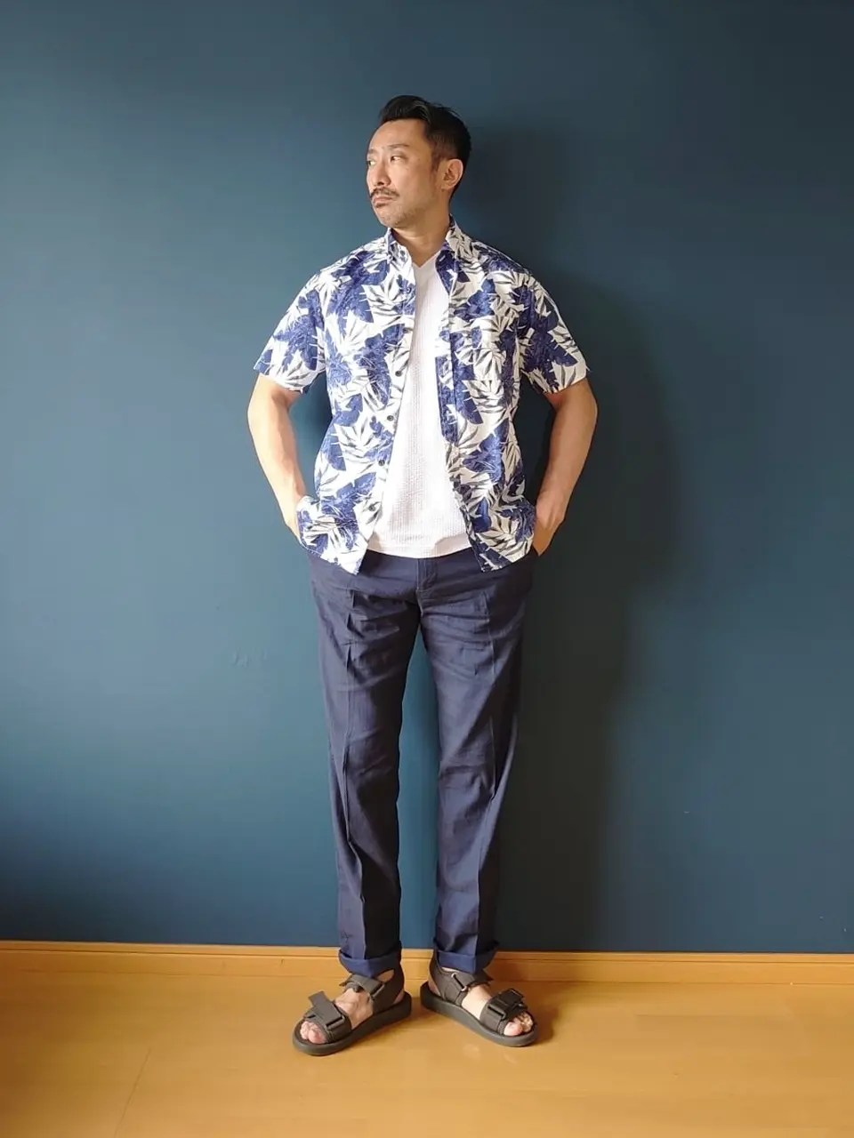 JOSEPH ABBOUD 安東 コーディネート画像