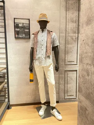 JOSEPH ABBOUD 東　 コーディネート画像