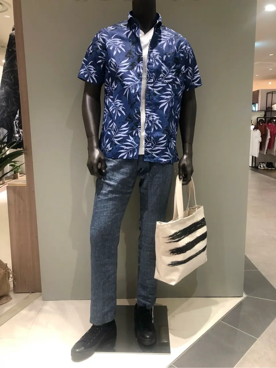 JOSEPH ABBOUD 川田 コーディネート画像