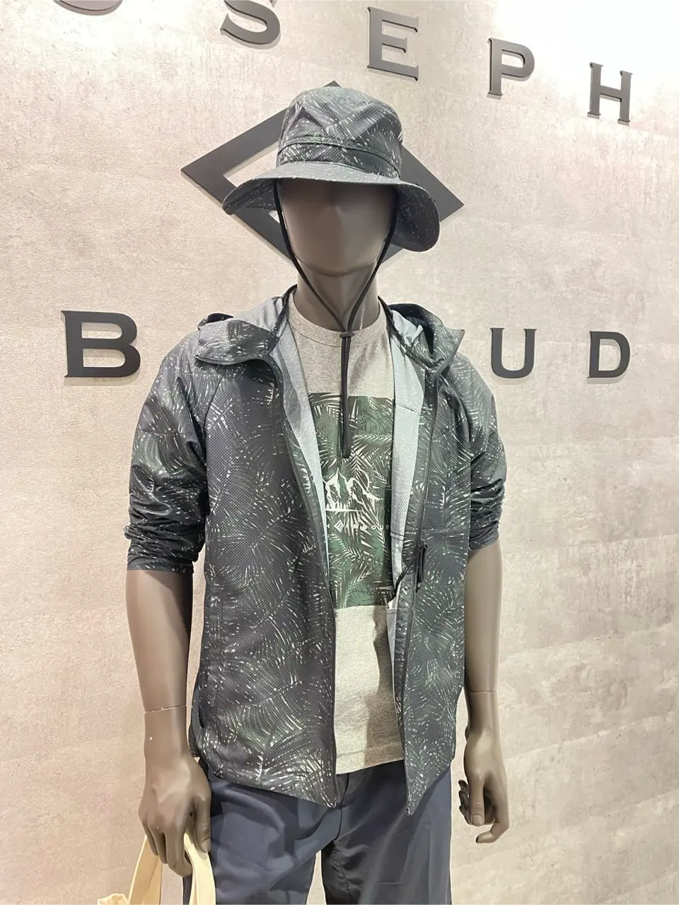 JOSEPH ABBOUD 東　 コーディネート画像