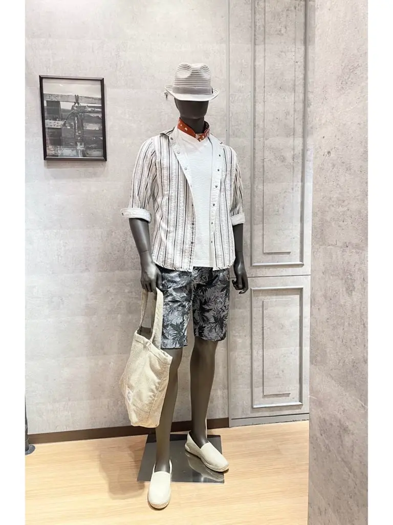  東　 コーディネート画像