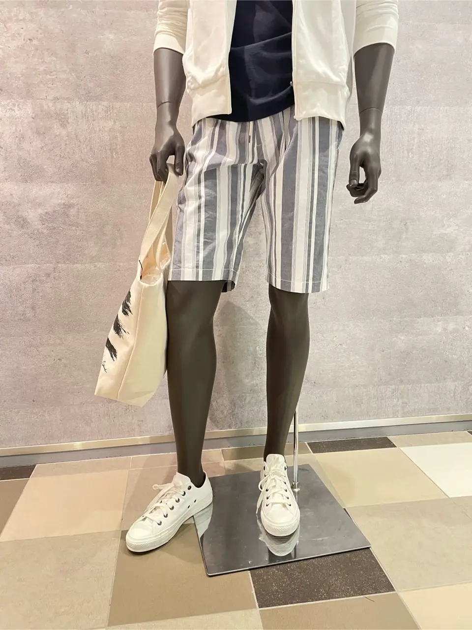 JOSEPH ABBOUD 東　 コーディネート画像