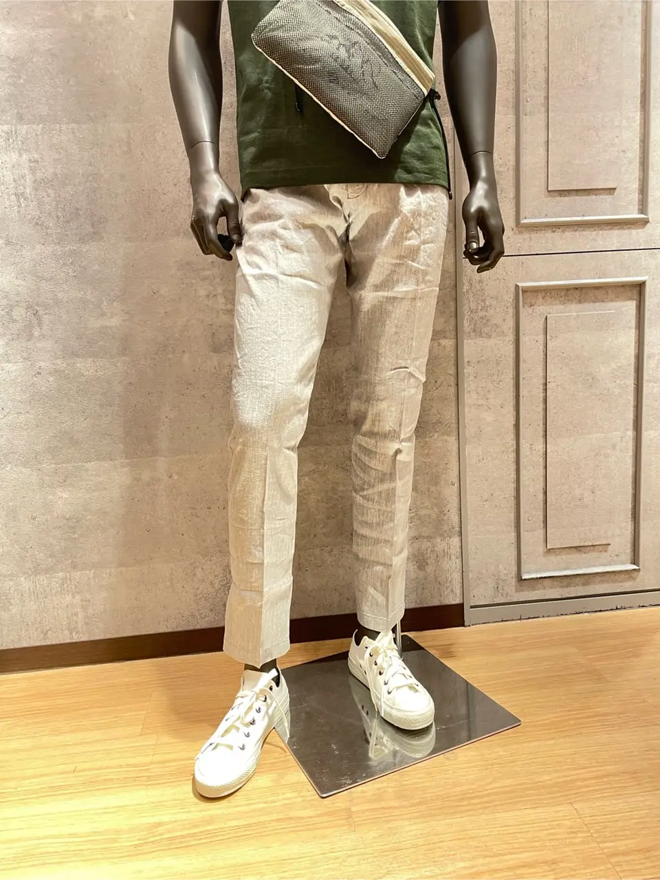 JOSEPH ABBOUD 東　 コーディネート画像