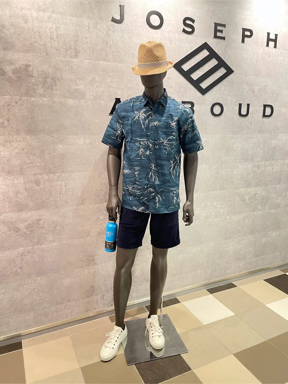  東　 コーディネート画像