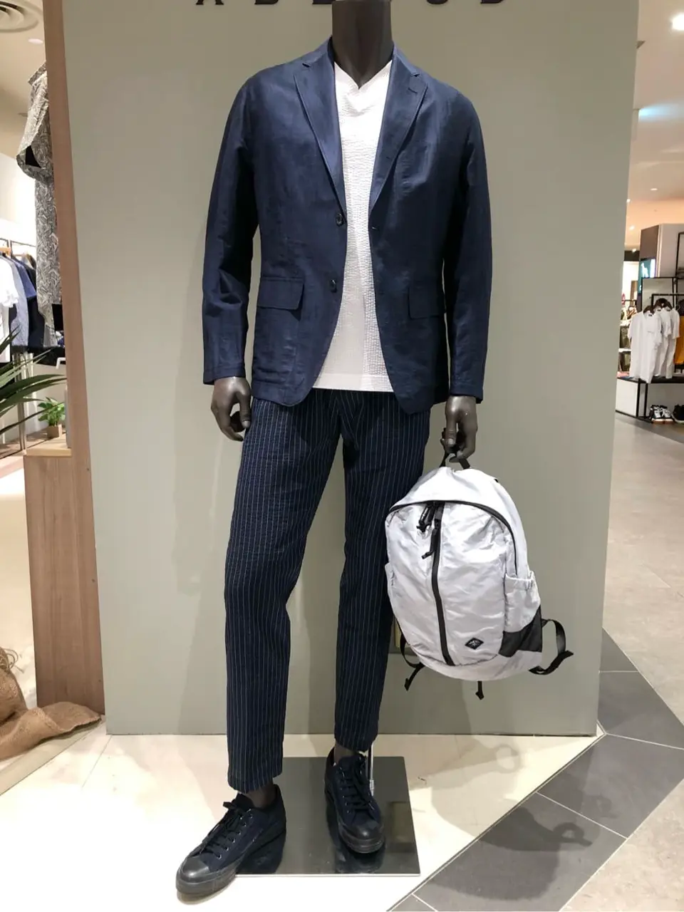 JOSEPH ABBOUD 川田 コーディネート画像