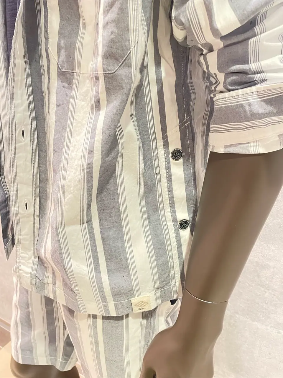 JOSEPH ABBOUD 東　 コーディネート画像