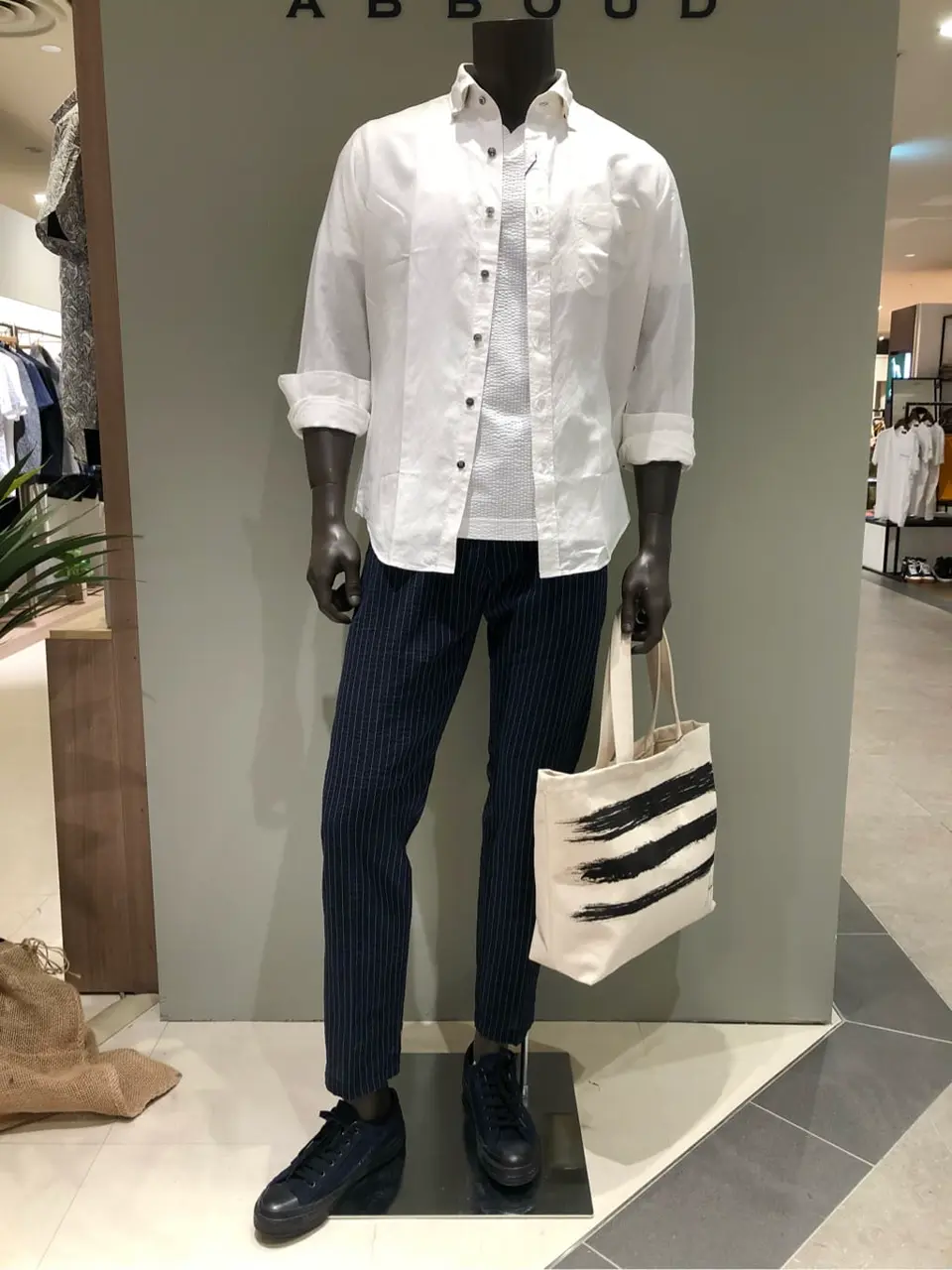 JOSEPH ABBOUD 川田 コーディネート画像