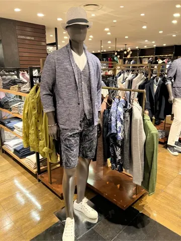 JOSEPH ABBOUD 新林 コーディネート画像