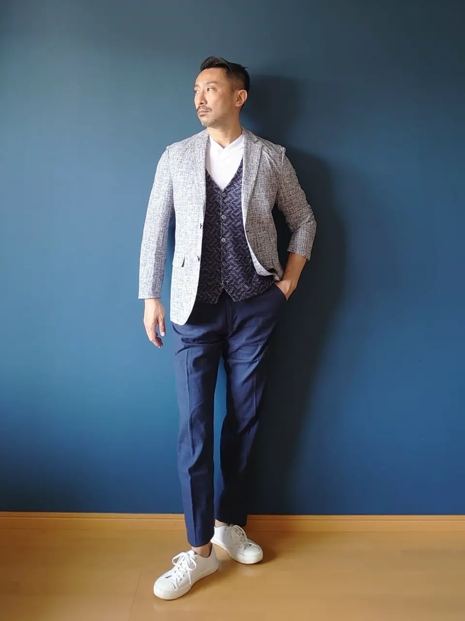 JOSEPH ABBOUD 安東 コーディネート画像