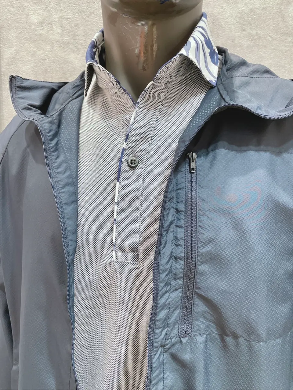 JOSEPH ABBOUD 二澤 コーディネート画像