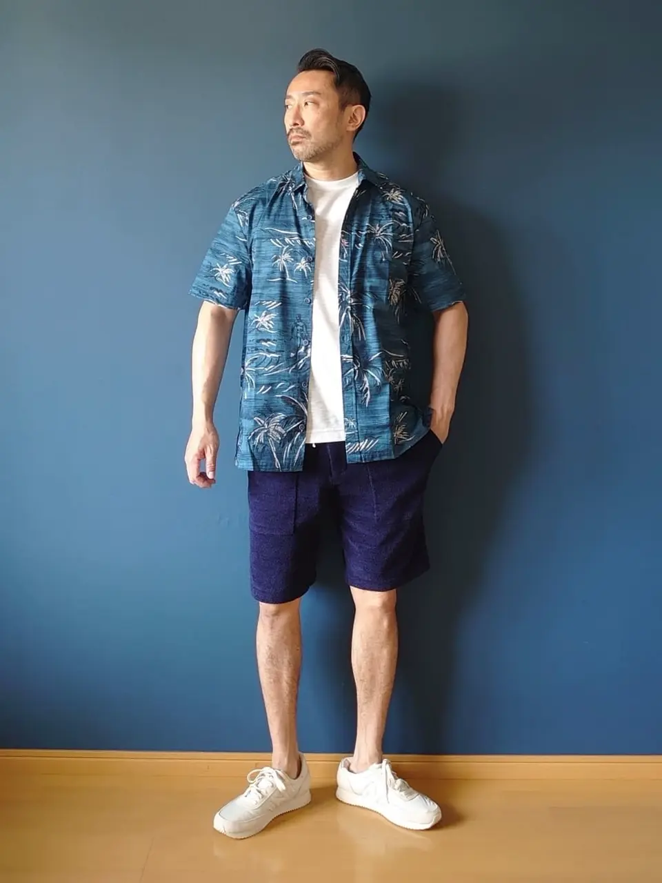 JOSEPH ABBOUD 安東 コーディネート画像