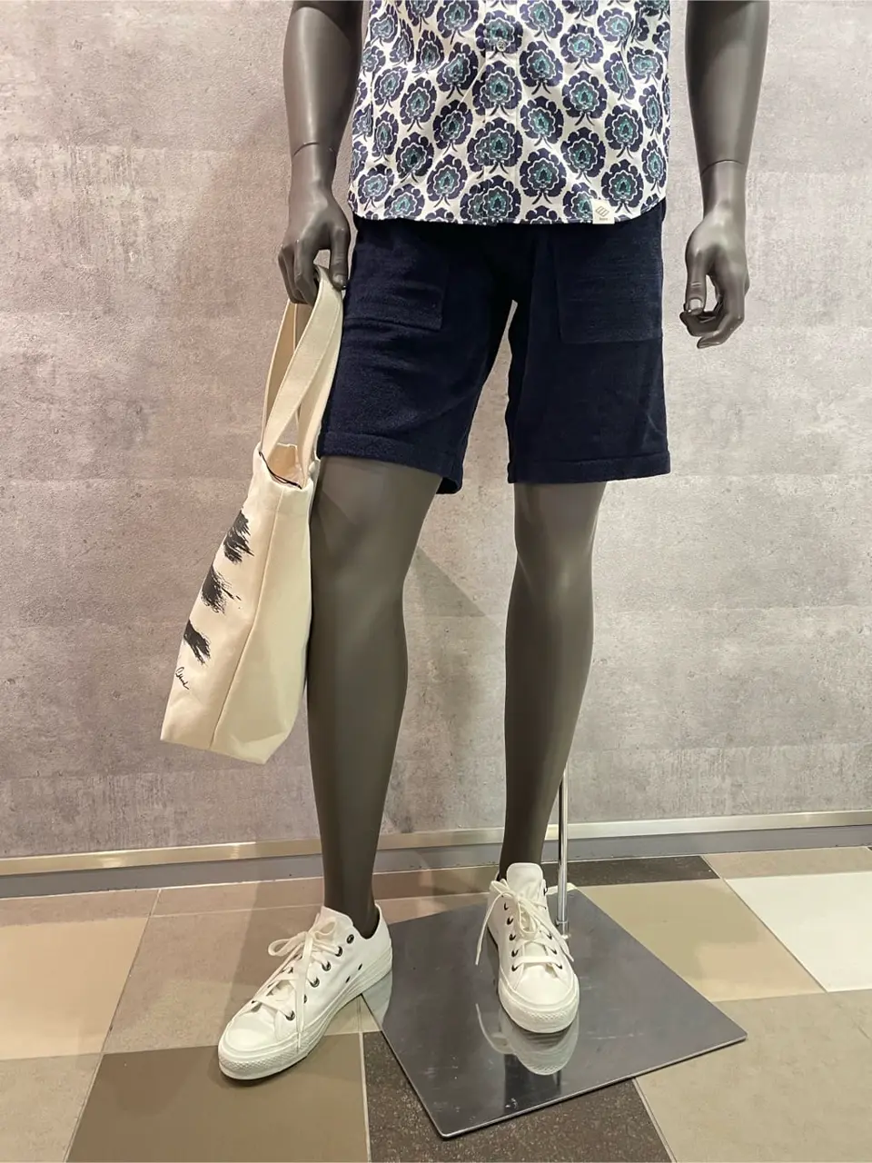 JOSEPH ABBOUD 東　 コーディネート画像