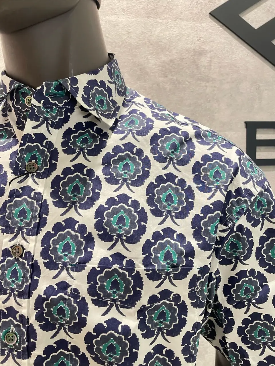 JOSEPH ABBOUD 東　 コーディネート画像