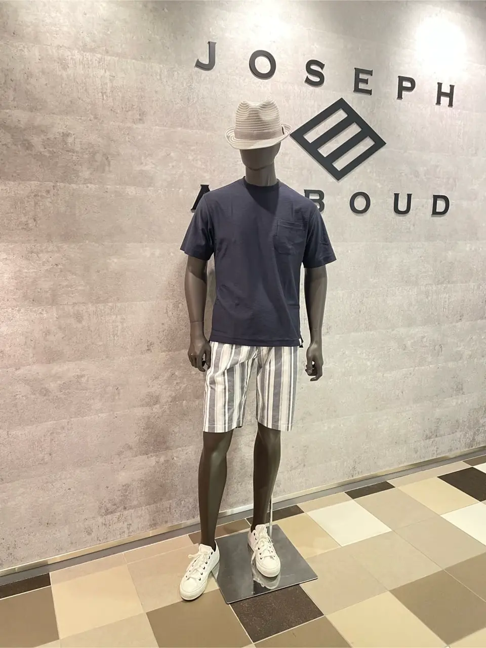  東　 コーディネート画像