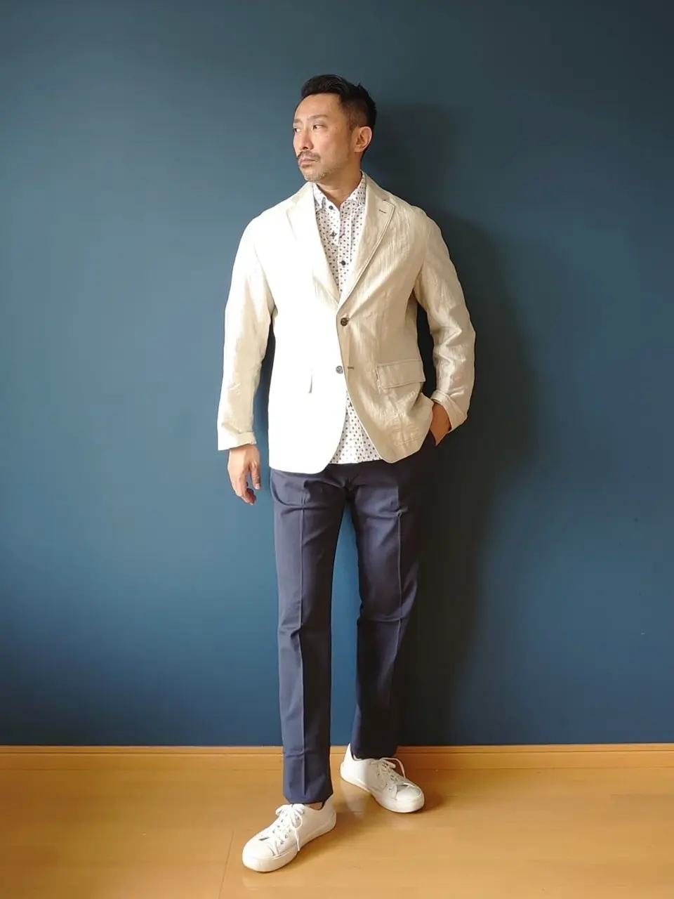 JOSEPH ABBOUD 安東 コーディネート画像