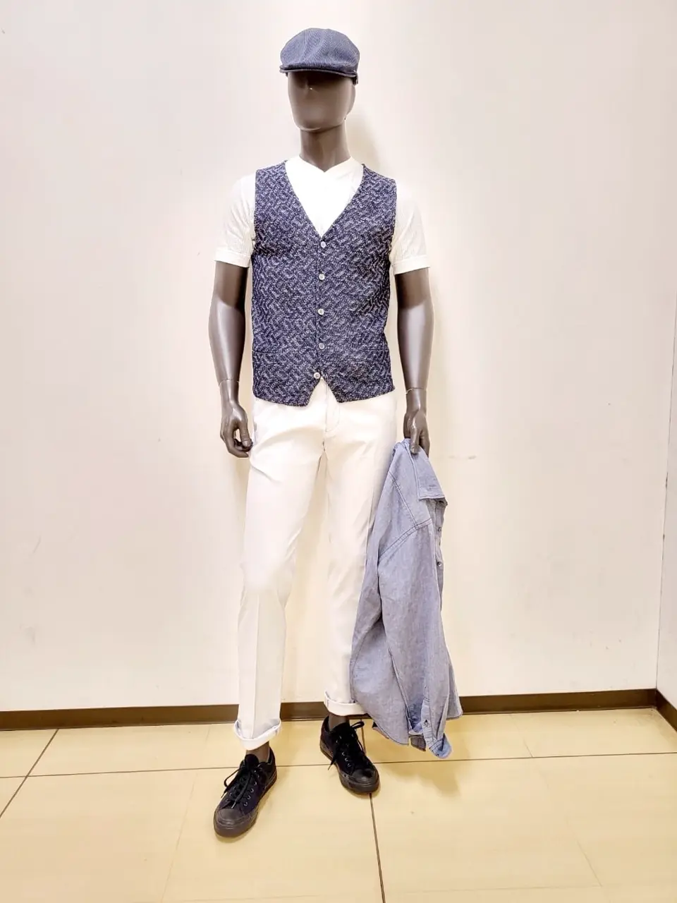  亀井 コーディネート画像