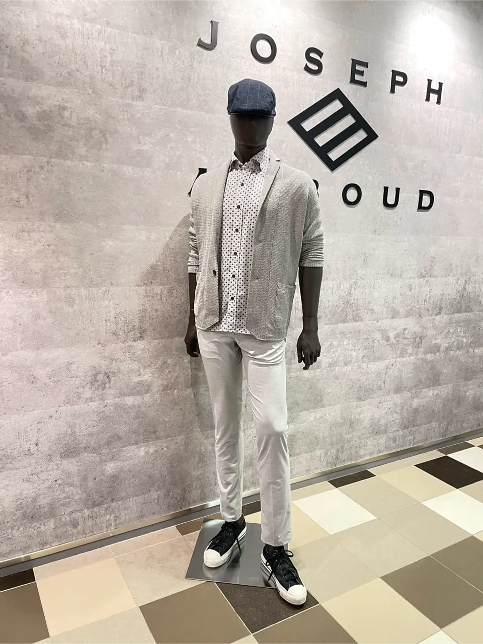  東　 コーディネート画像