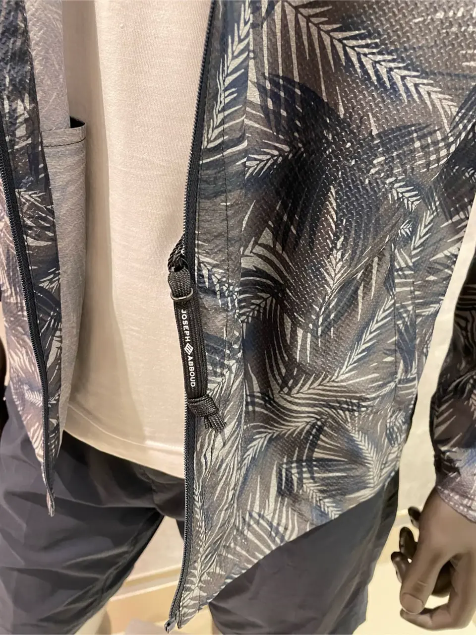 JOSEPH ABBOUD 東　 コーディネート画像