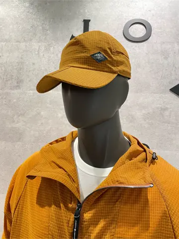 JOSEPH ABBOUD 東　 コーディネート画像