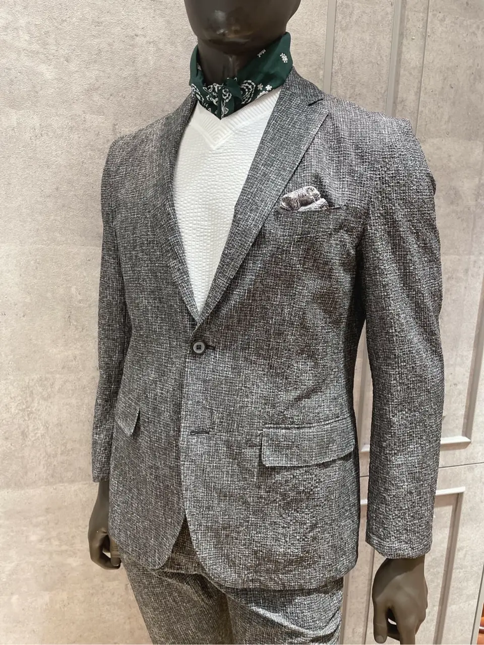 JOSEPH ABBOUD 大久 コーディネート画像