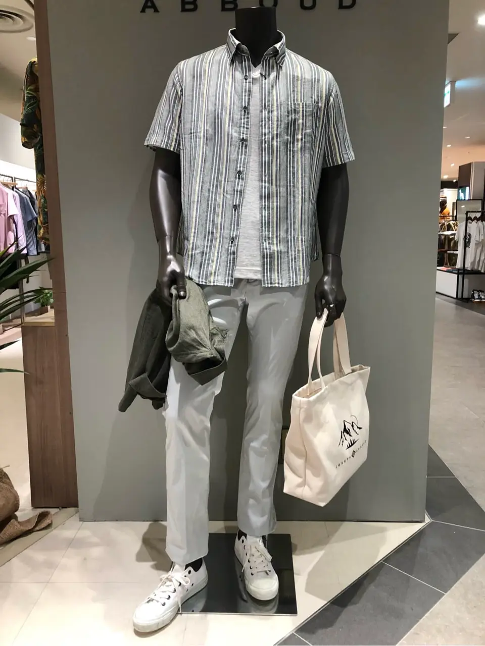 JOSEPH ABBOUD 川田 コーディネート画像