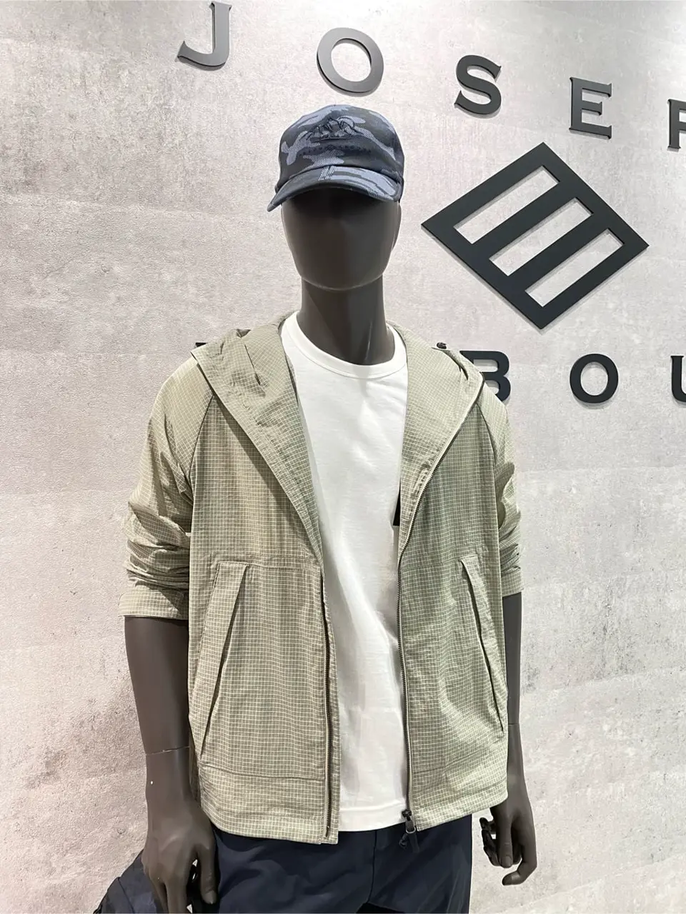 JOSEPH ABBOUD 東　 コーディネート画像