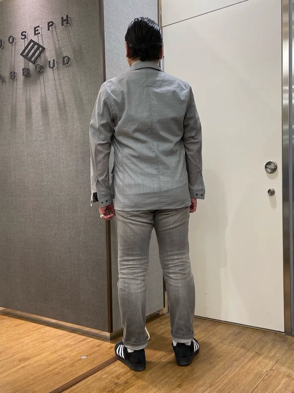 JOSEPH ABBOUD 辰見 コーディネート画像