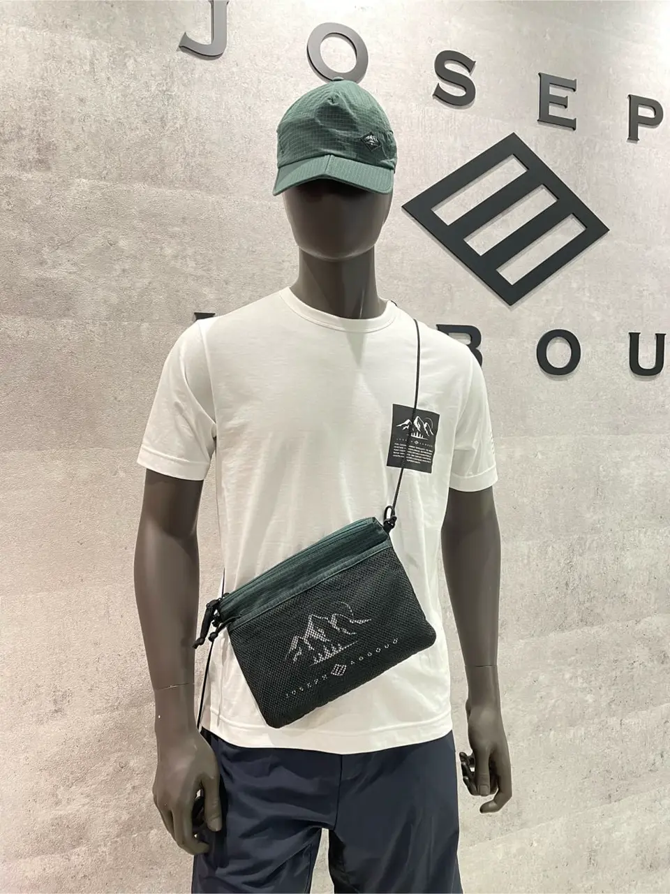 JOSEPH ABBOUD 東　 コーディネート画像