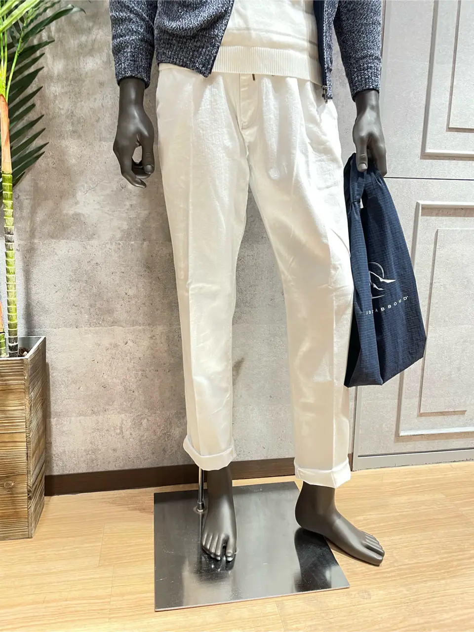 JOSEPH ABBOUD 東　 コーディネート画像