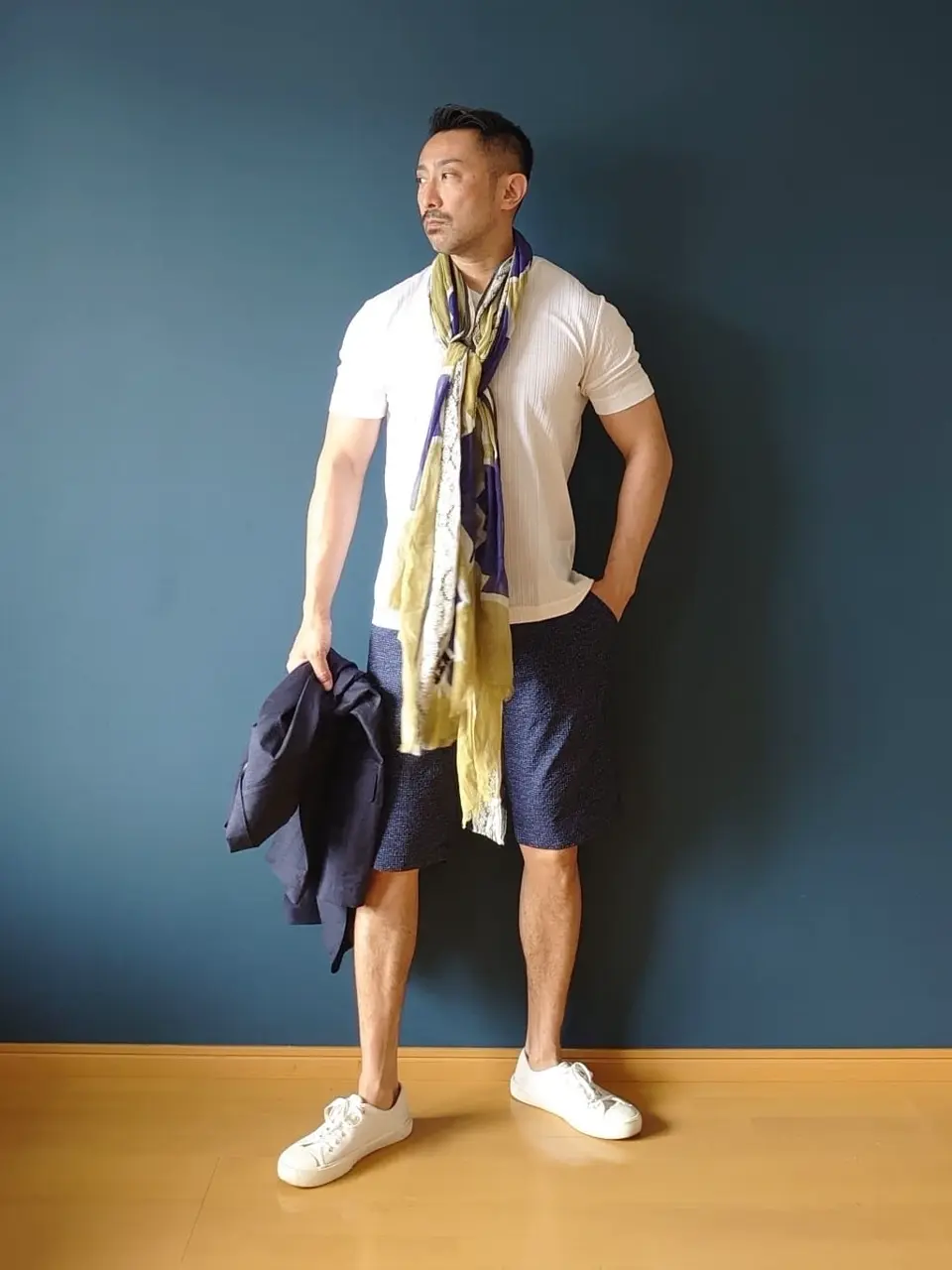 JOSEPH ABBOUD 安東 コーディネート画像