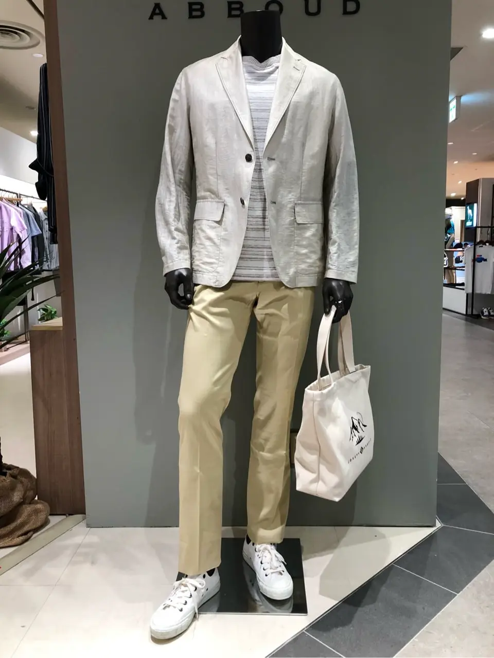 JOSEPH ABBOUD 川田 コーディネート画像