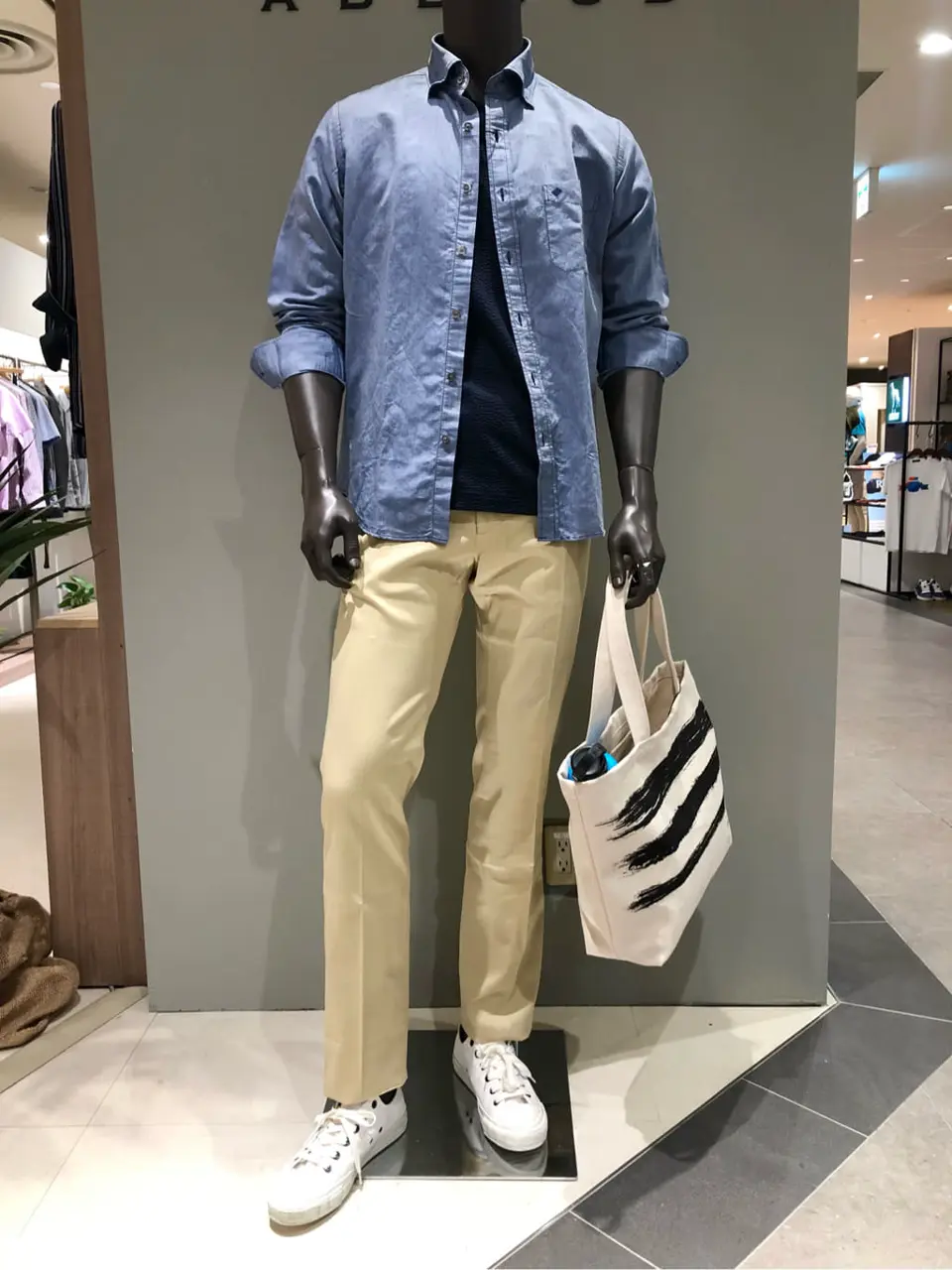 JOSEPH ABBOUD 川田 コーディネート画像