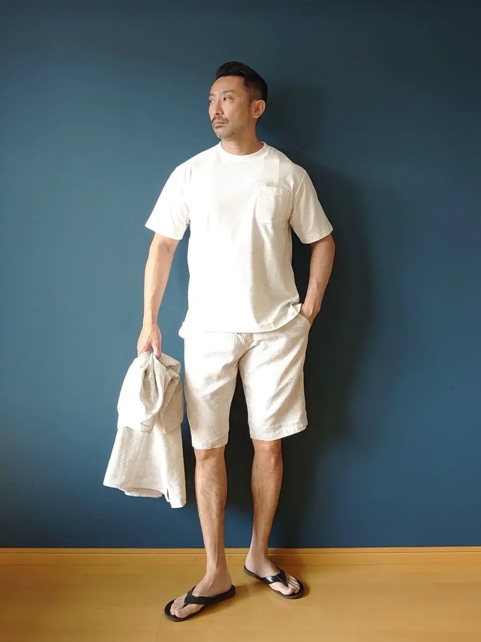 JOSEPH ABBOUD 安東 コーディネート画像