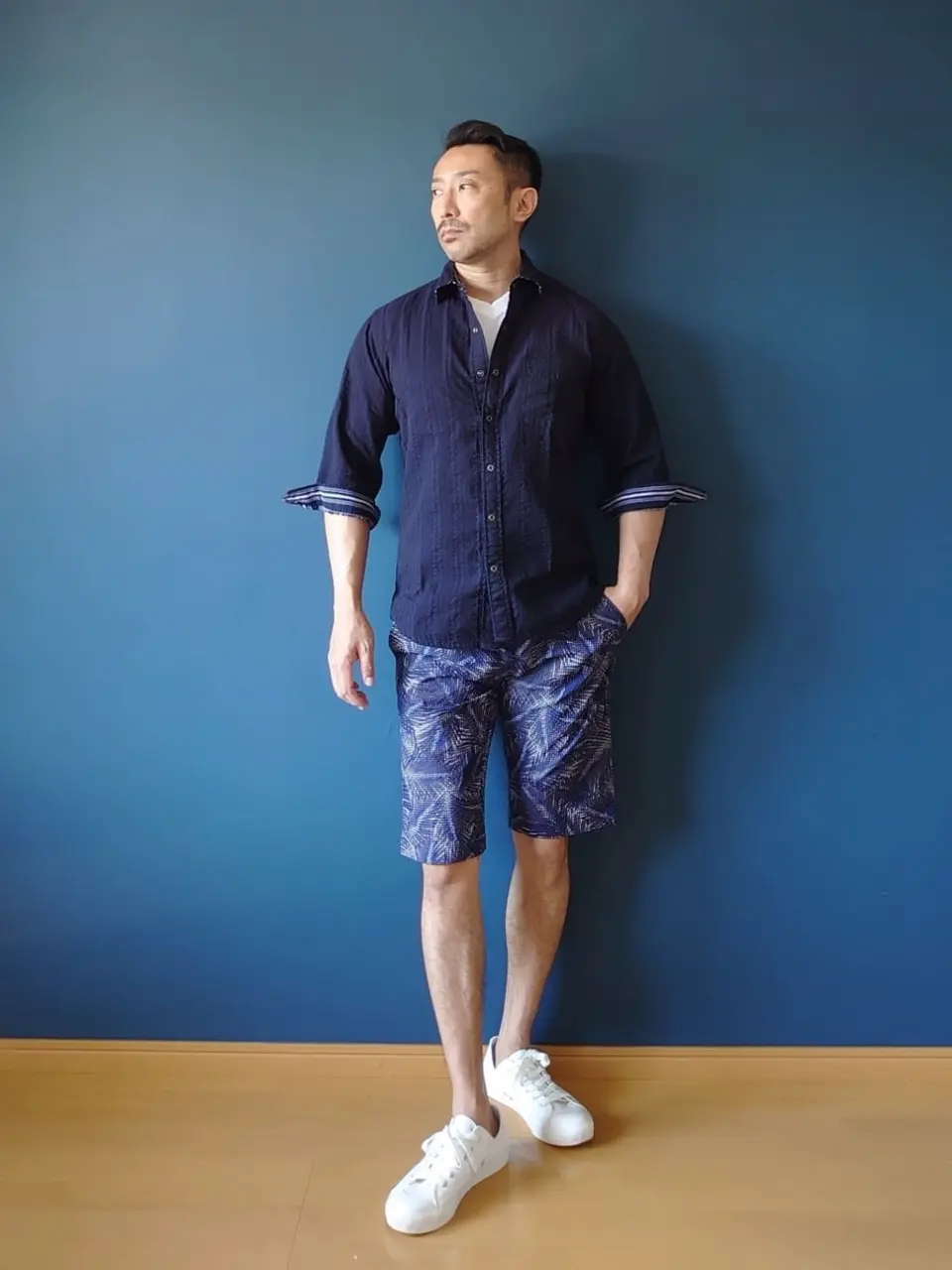 JOSEPH ABBOUD 安東 コーディネート画像