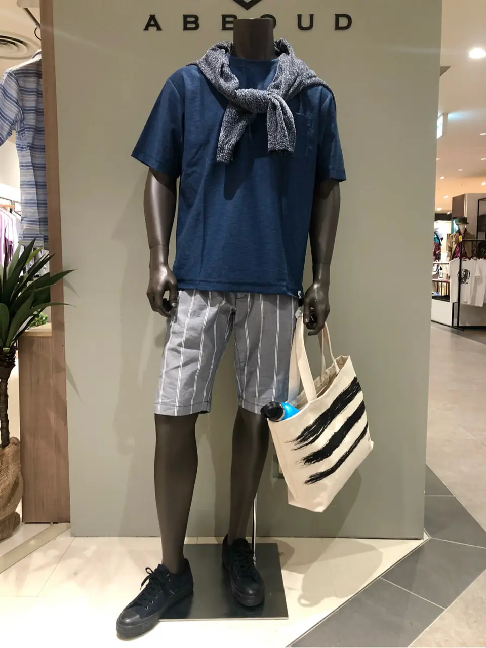 JOSEPH ABBOUD 川田 コーディネート画像