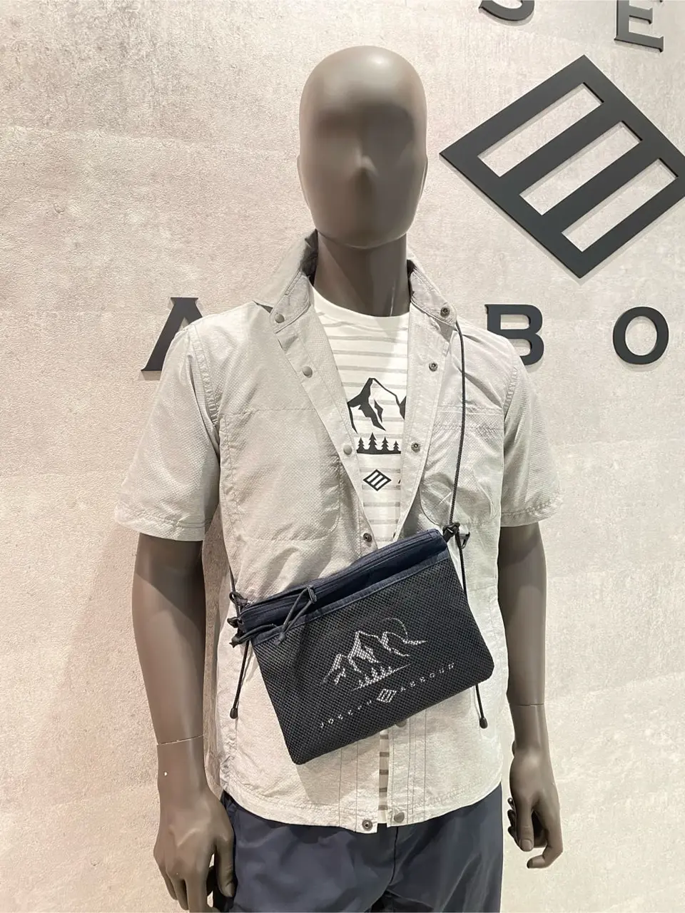 JOSEPH ABBOUD 東　 コーディネート画像