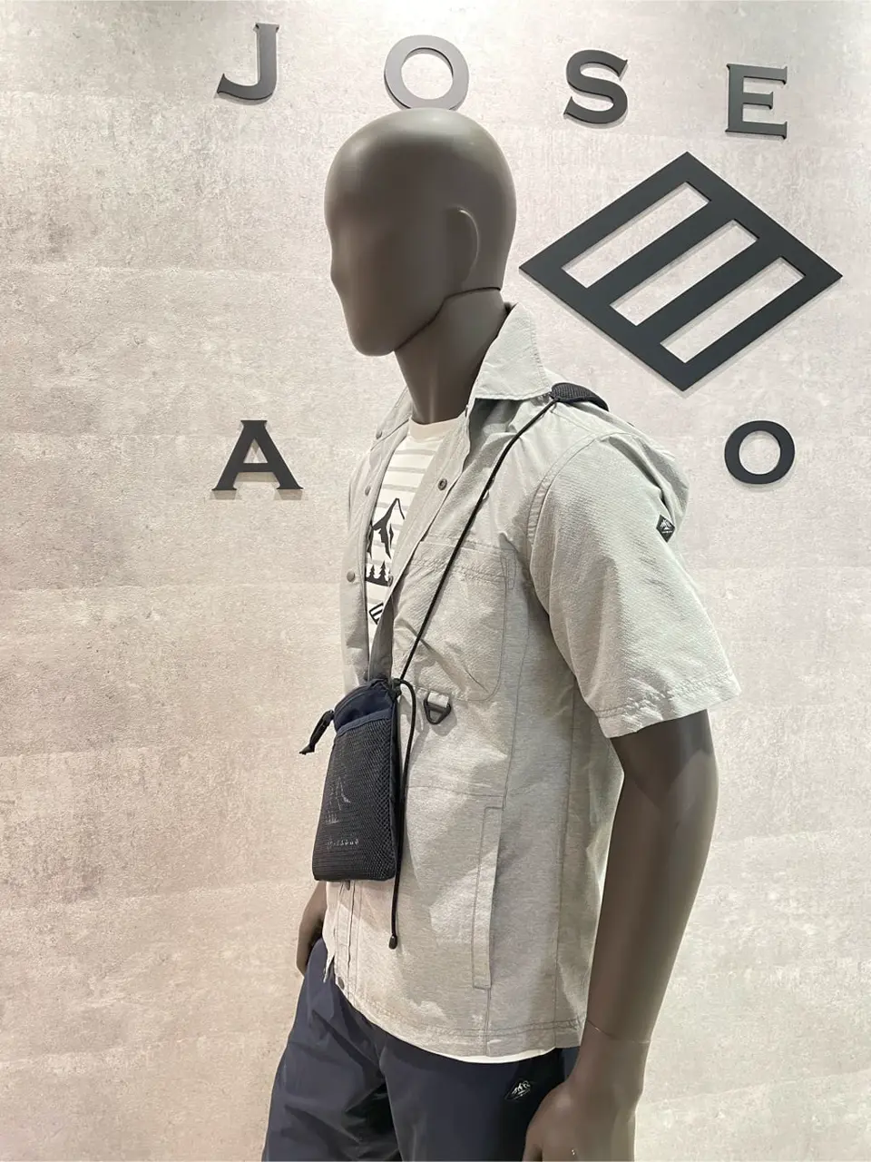 JOSEPH ABBOUD 東　 コーディネート画像