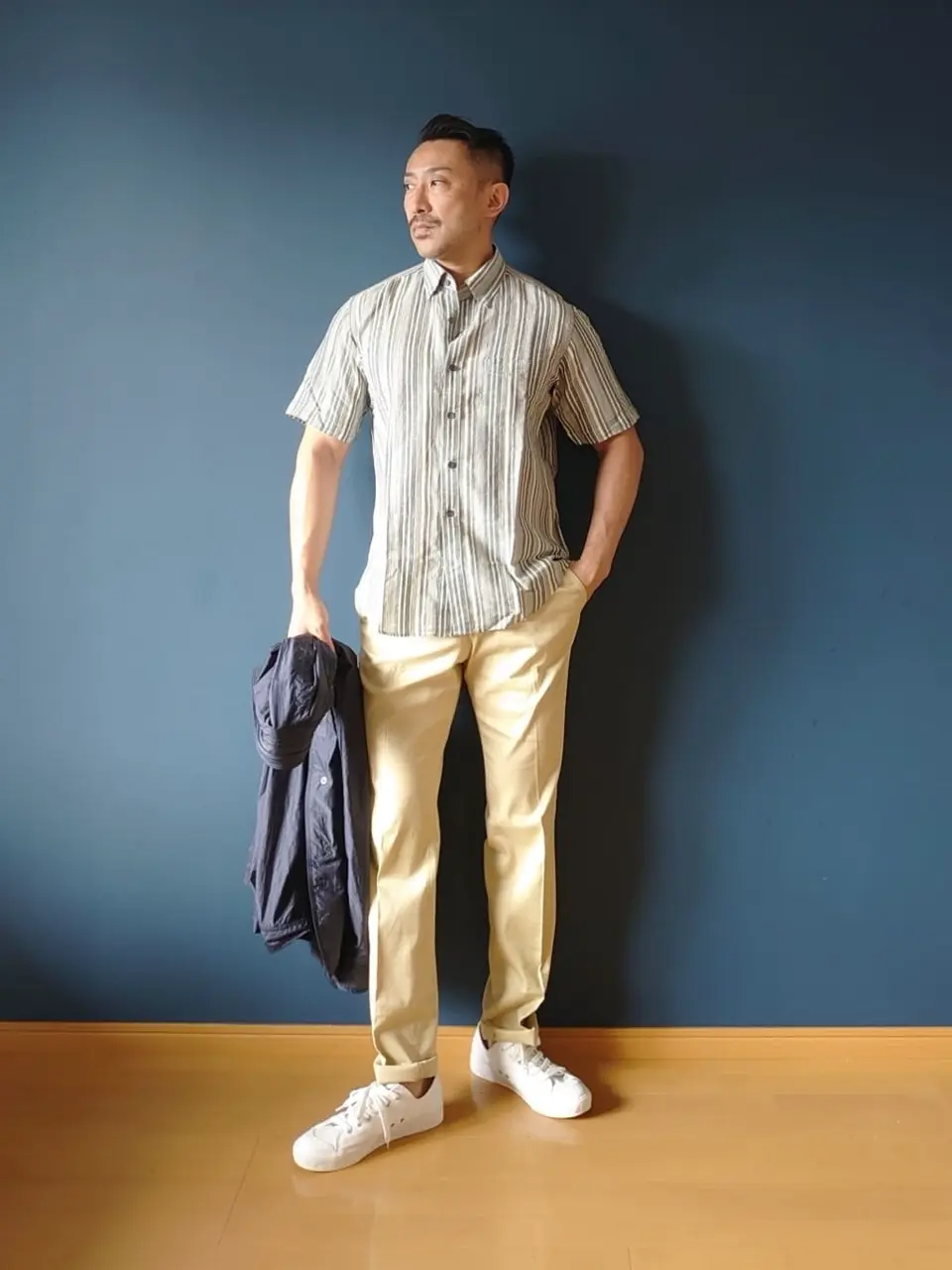 JOSEPH ABBOUD 安東 コーディネート画像